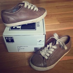 Boys FRYE Chamber Leather Sneaker (Grey Brown - 9)
